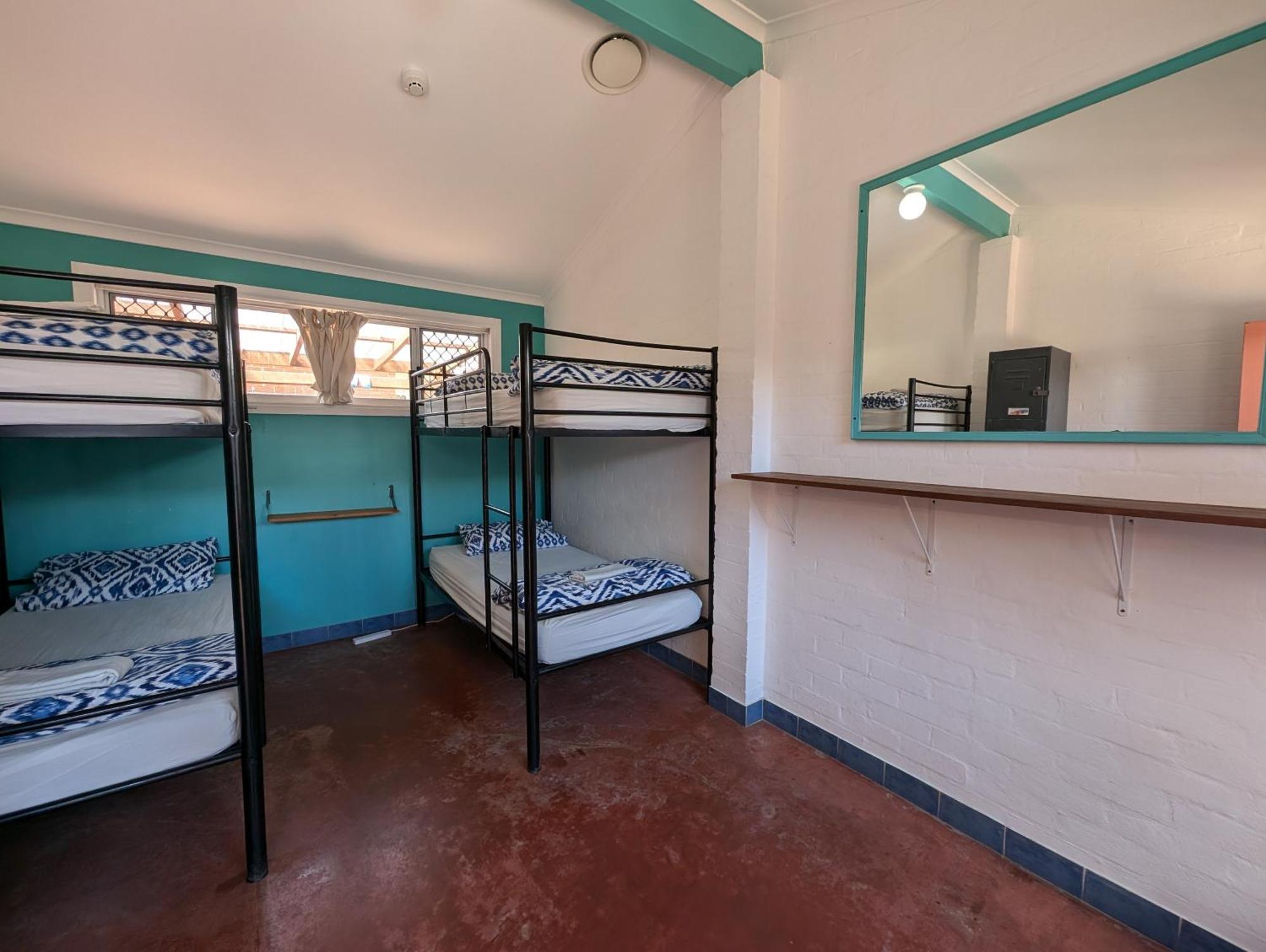 Ozzie Pozzie Backpackers Hostel Port Macquarie Εξωτερικό φωτογραφία