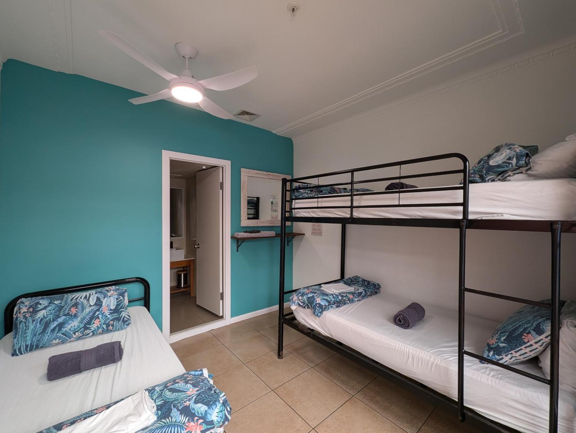 Ozzie Pozzie Backpackers Hostel Port Macquarie Εξωτερικό φωτογραφία
